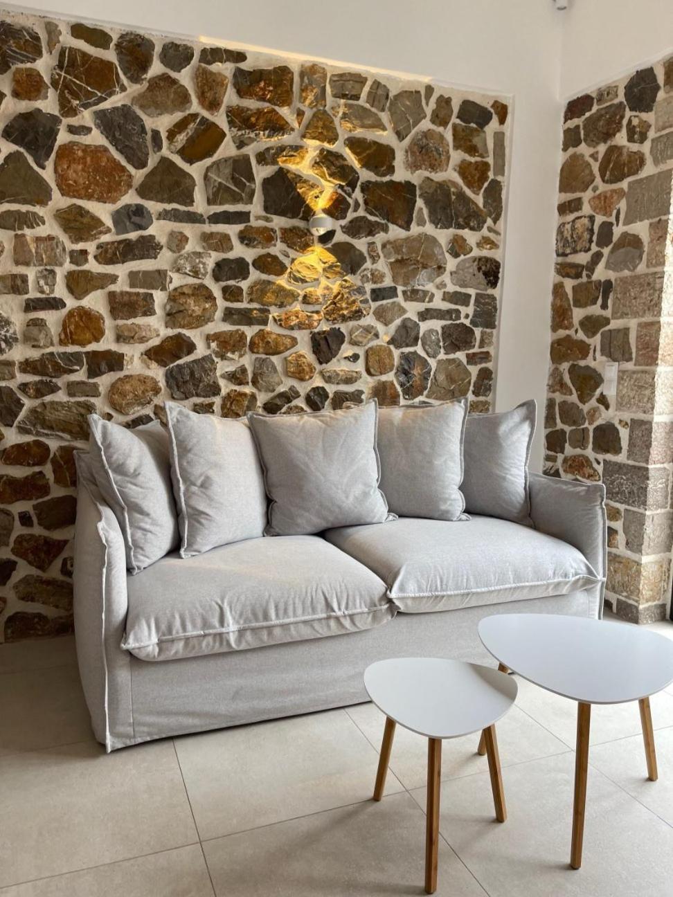 Trocadero Luxury Suites Ермиони Екстериор снимка